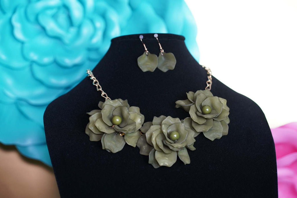 Igboya (Bold) 3D Floral Statement Necklaces